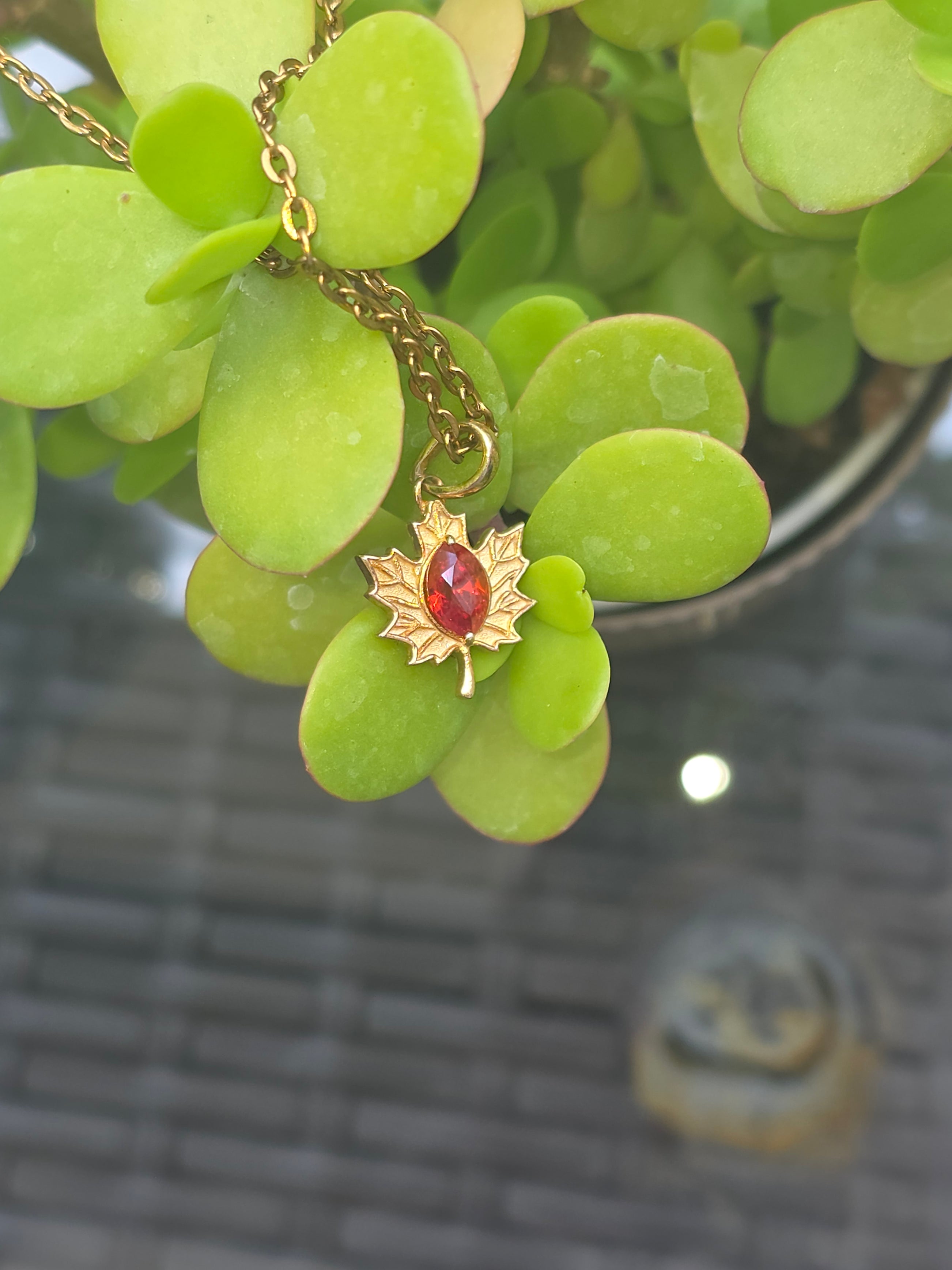 Zarna Pendant