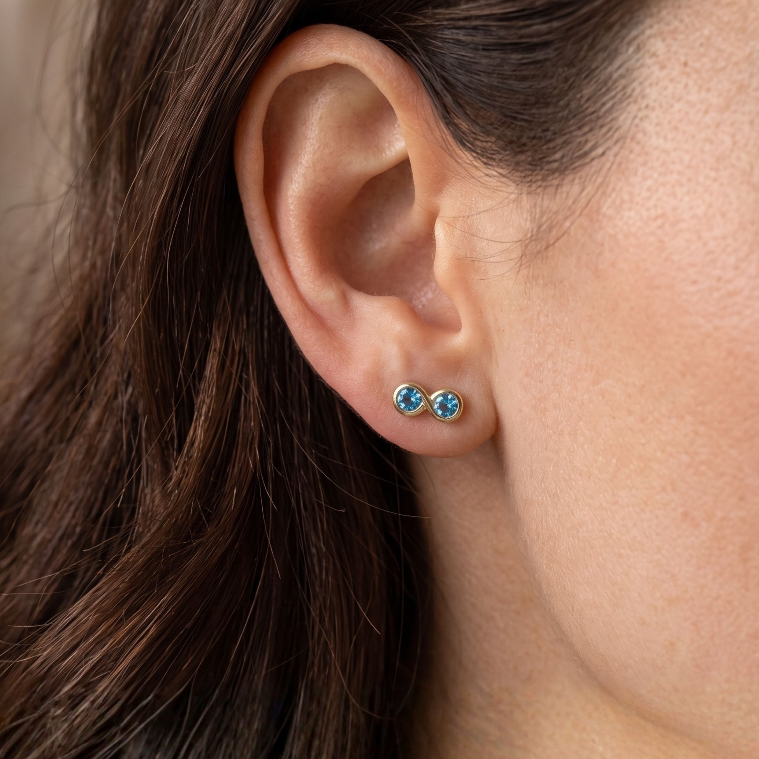 Aseema earstuds