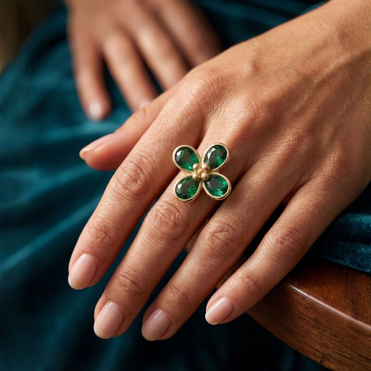 Charuvi ring