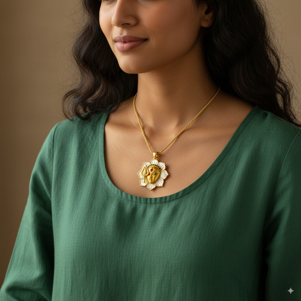 Ishaanya Pendant