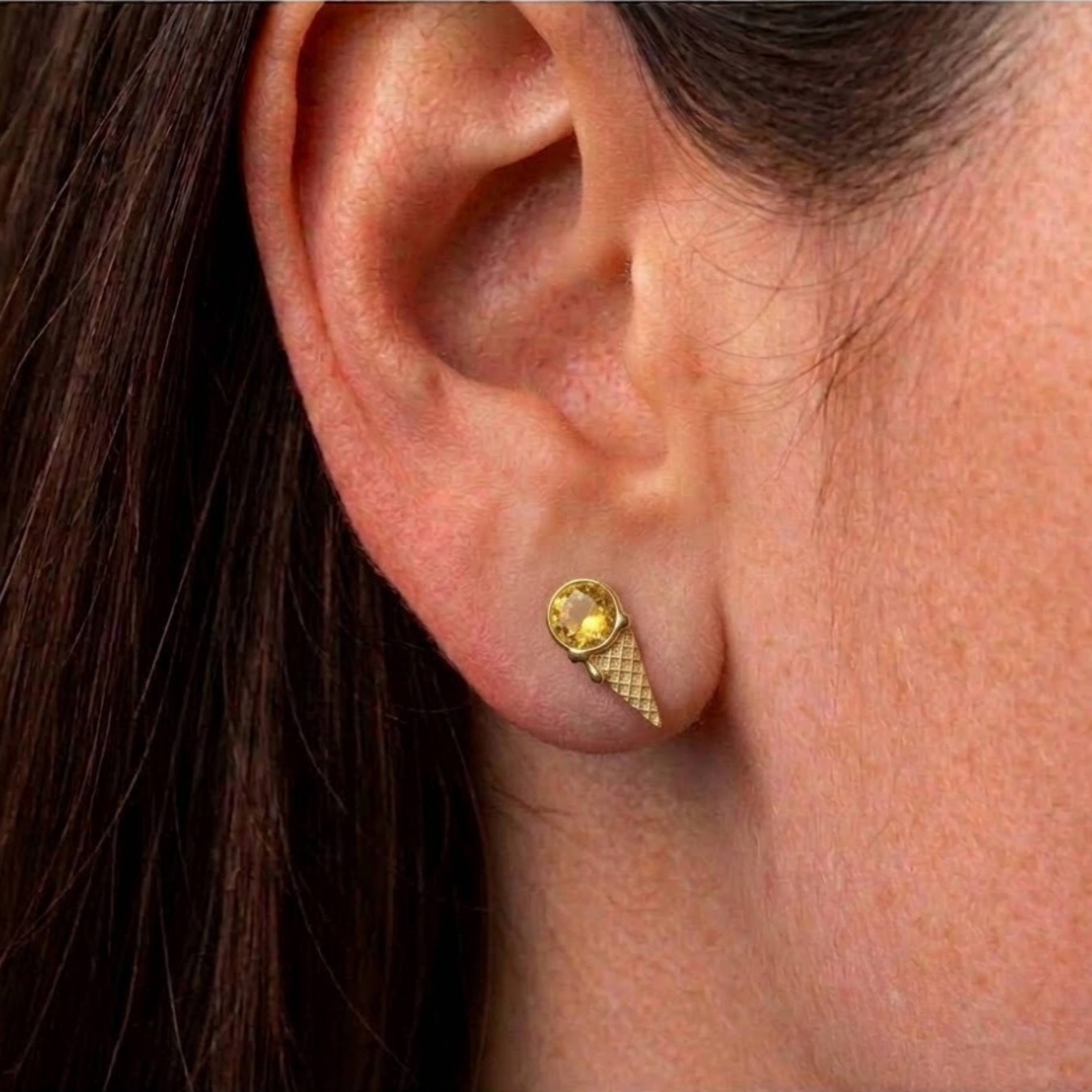 Madhuk earstuds