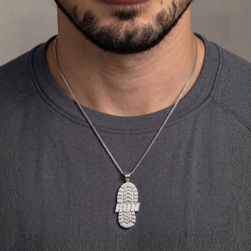 Marathon hero pendant