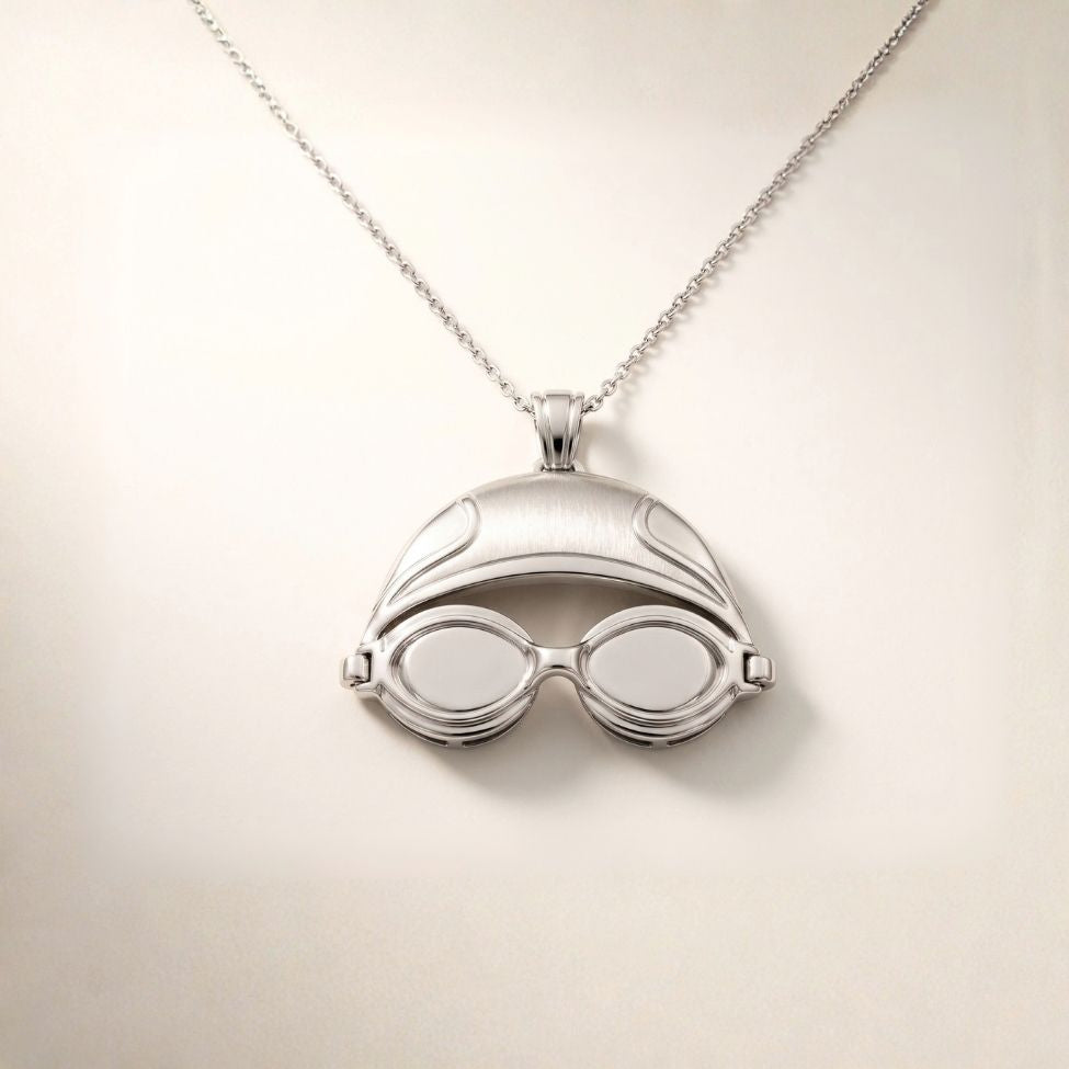 Swimming splash pendant