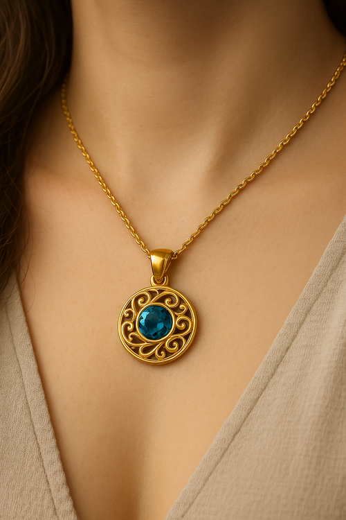 Vayura Pendant
