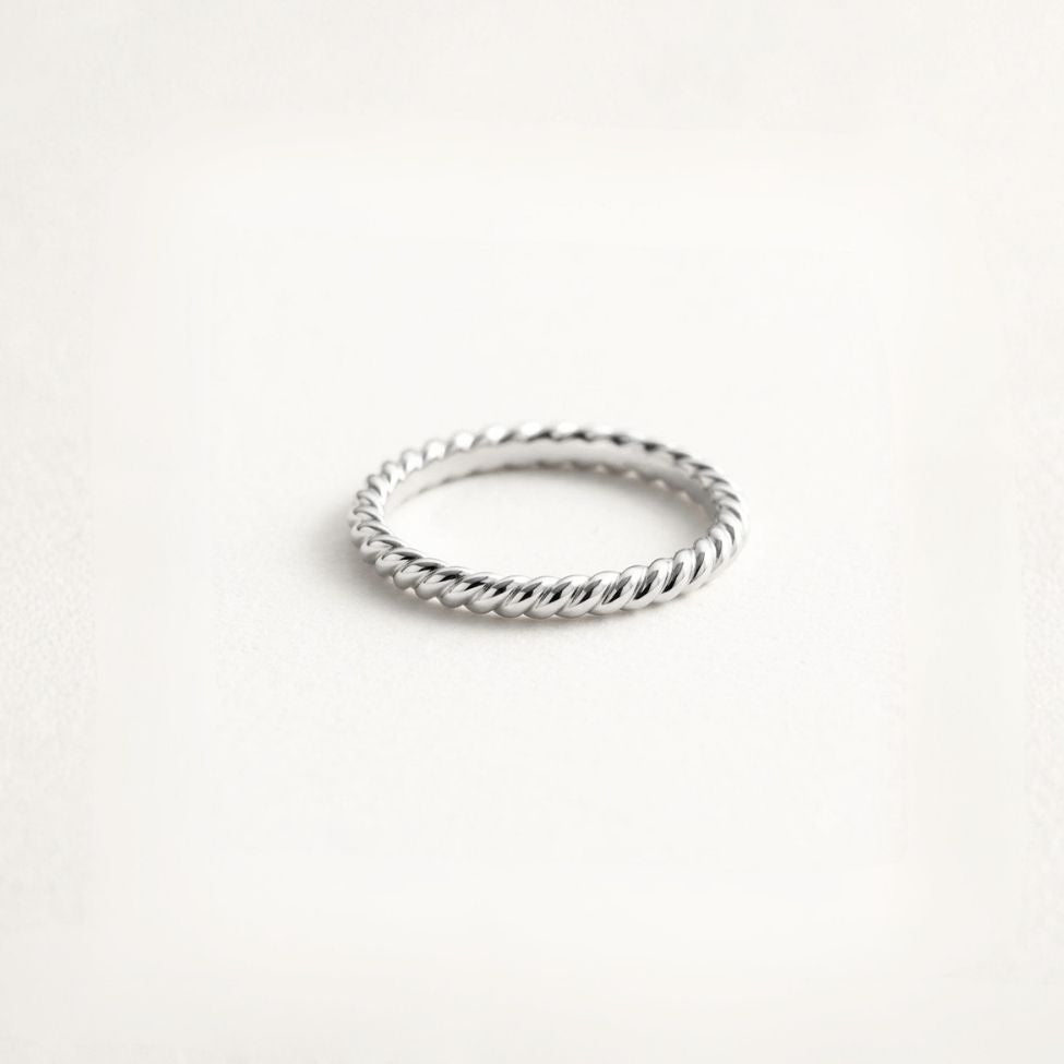 Yuvika Band Ring